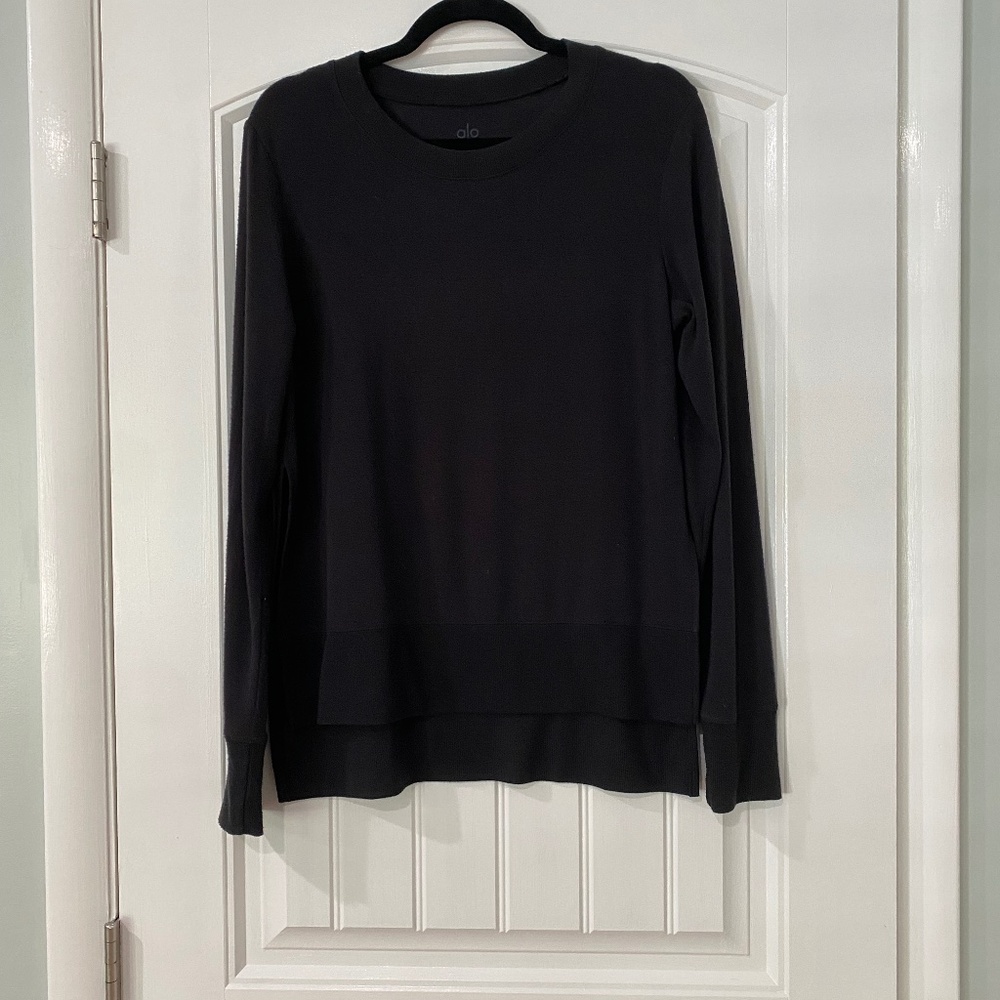Alo Yoga Glimpse Long Sleeve Side Slit Top, Black